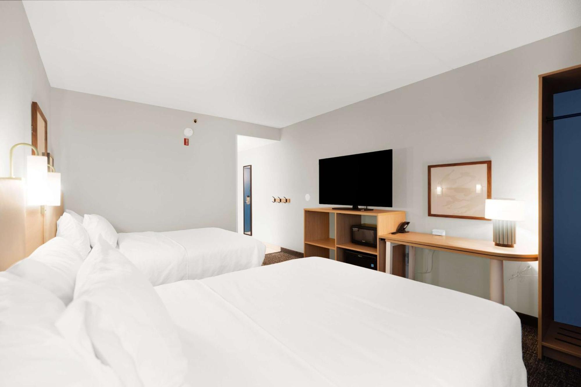 Spark By Hilton Plymouth Eksteriør billede